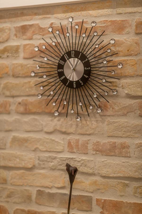 Stylish Luxury Apartment By Anna Budapest Exterior photo
